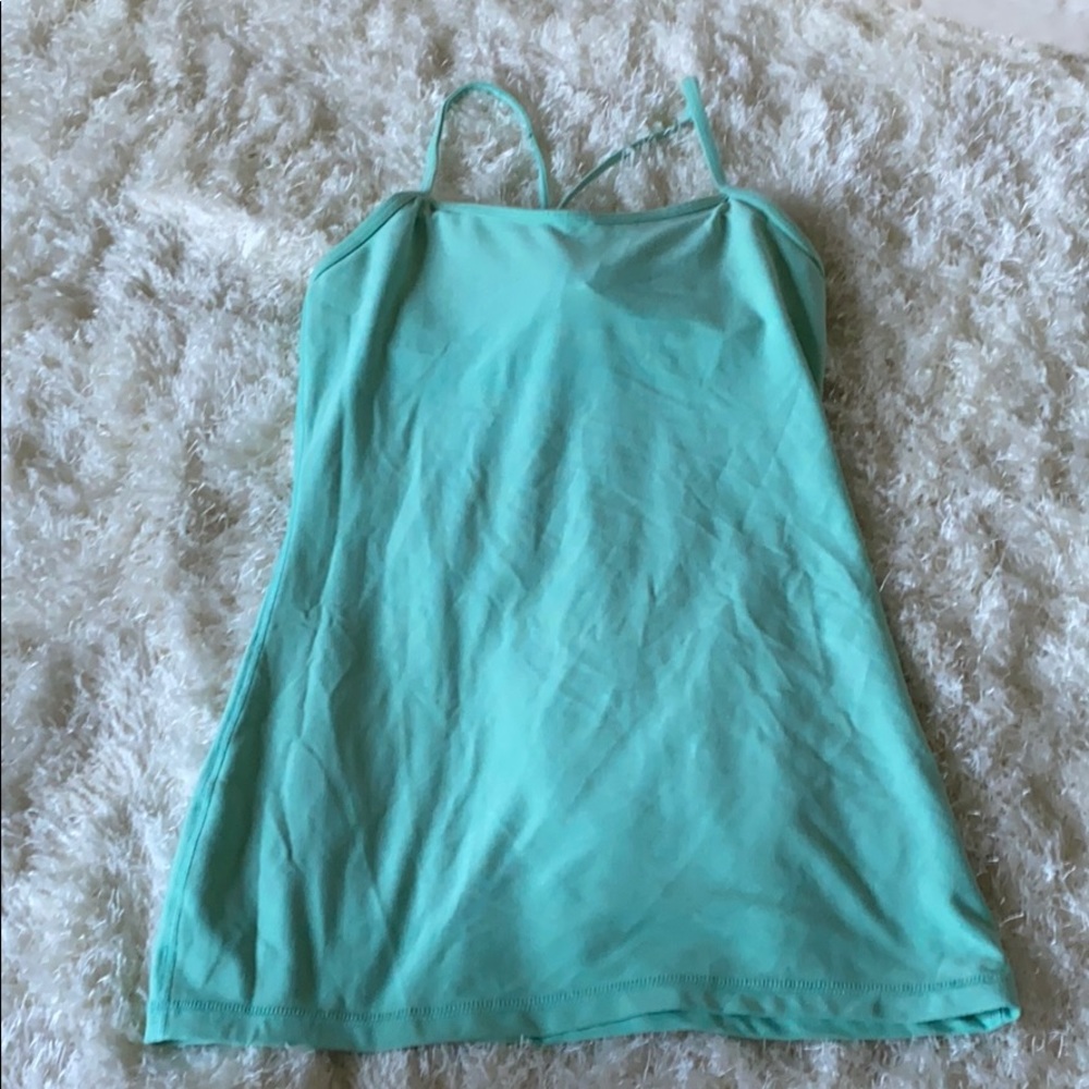 Lululemon tank